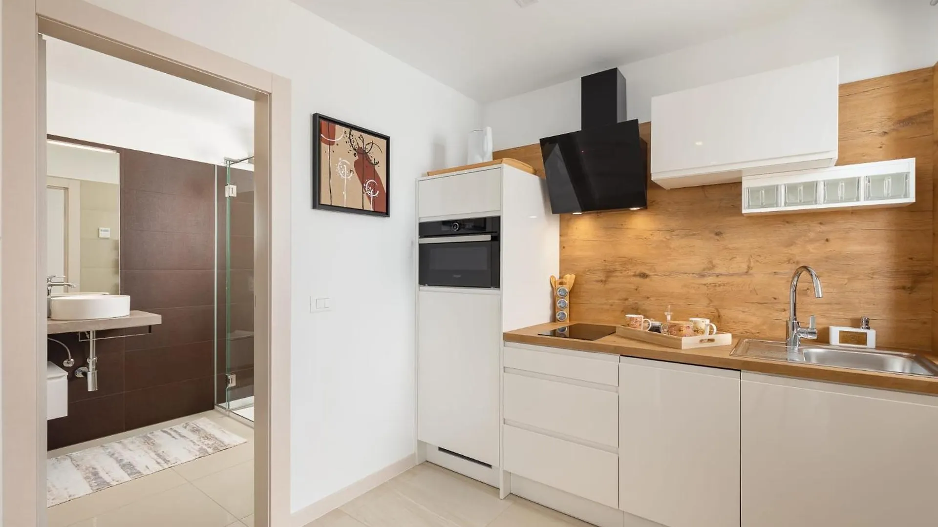 Apartments Villa Plisko Wellness & Pool Fazana 0*,  Croatia